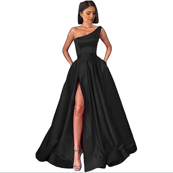 Dresses & Skirts - Women's BLACK One Shoulder Slit Prom Dress with Pockets SIZE 4